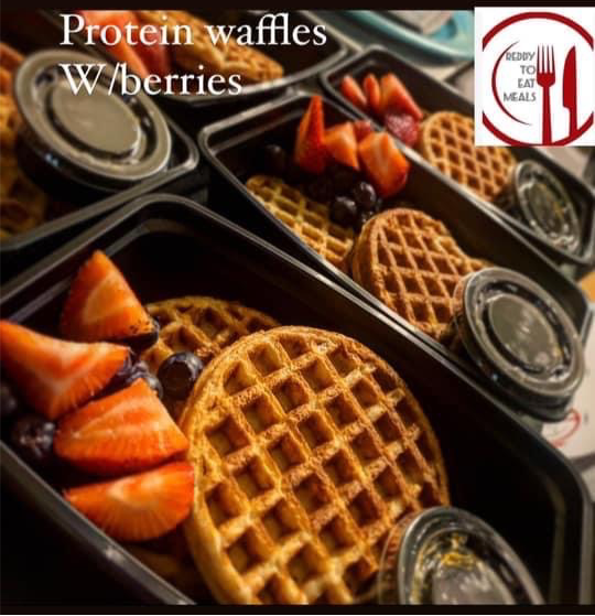 Protein waffles and berries